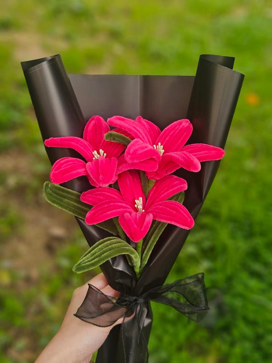 Everlasting Fuchsia Pink Lily Mini Bouquet