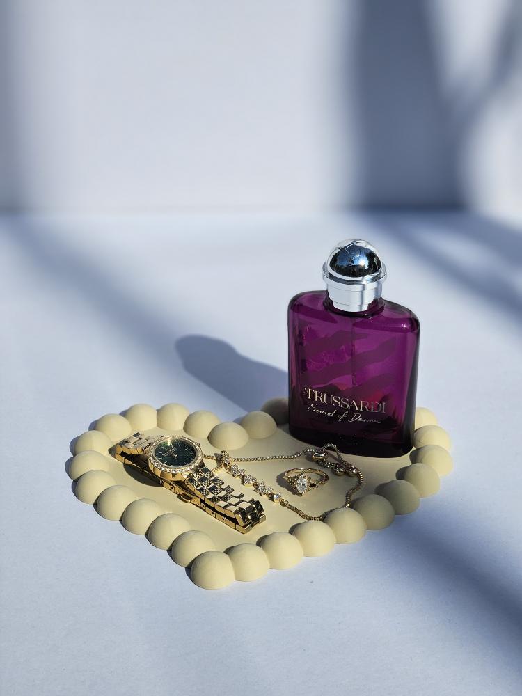 Heart Bead Edge Tray – Minimalist 3D Printed Decorative Organizer