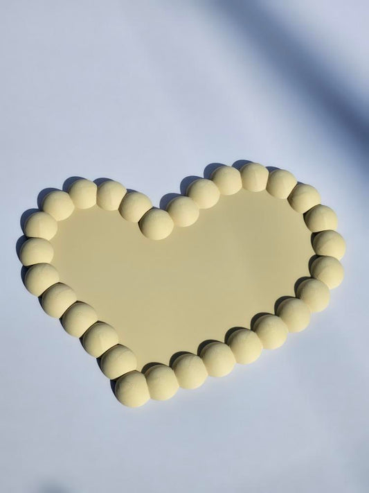 Heart Bead Edge Tray – Minimalist 3D Printed Decorative Organizer
