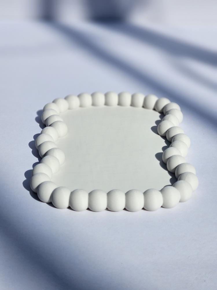 Modern Bead Edge Tray – Minimalist 3D Printed Decorative Organizer