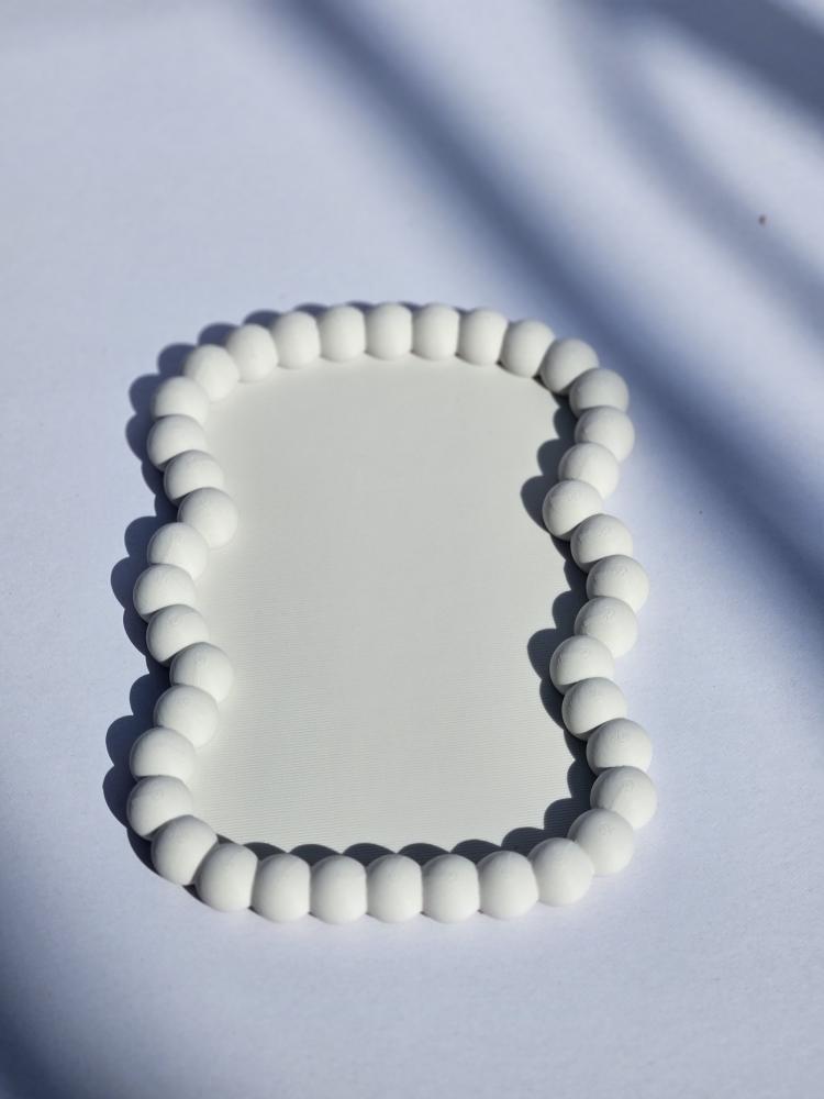 Modern Bead Edge Tray – Minimalist 3D Printed Decorative Organizer